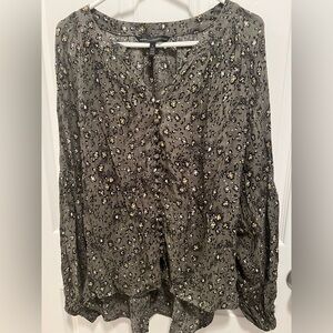 White House Black Market Green, Black  and Yellow Floral Button Down Top